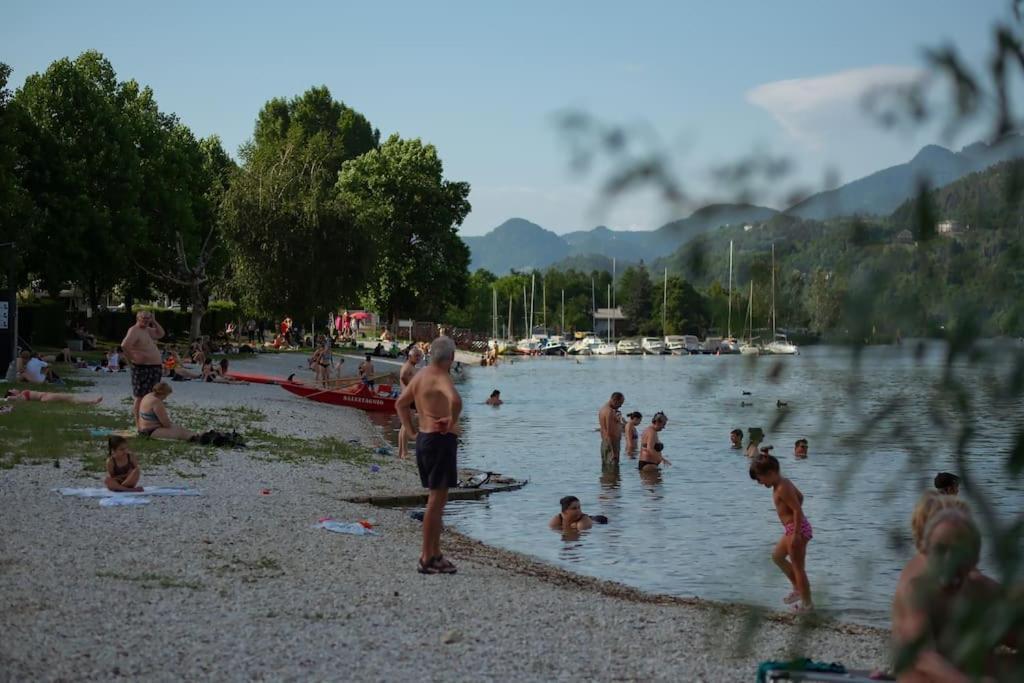 Ferienwohnung Civicoventisei Calceranica al Lago Exterior foto